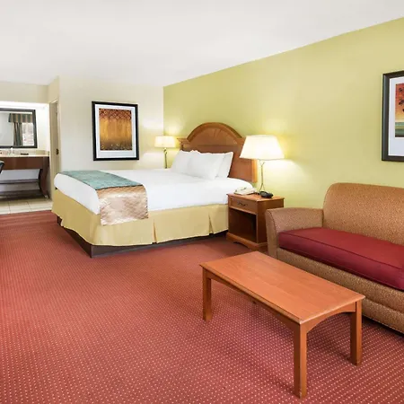 Baymont By Wyndham Orangeburg North-3