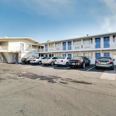 Motel 6-Phoenix, Az - East-2