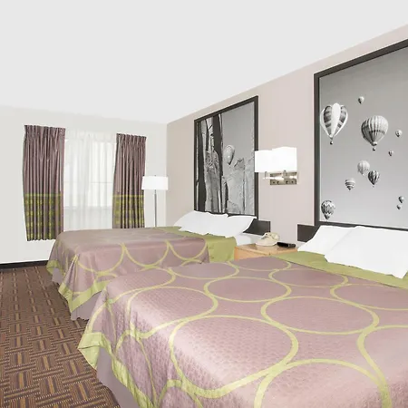 Super 8 By Wyndham Bloomfield-2