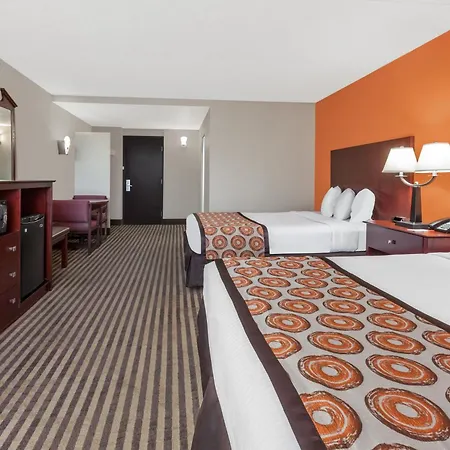 Howard Johnson By Wyndham Arlington Ballpark / Six Flags-2
