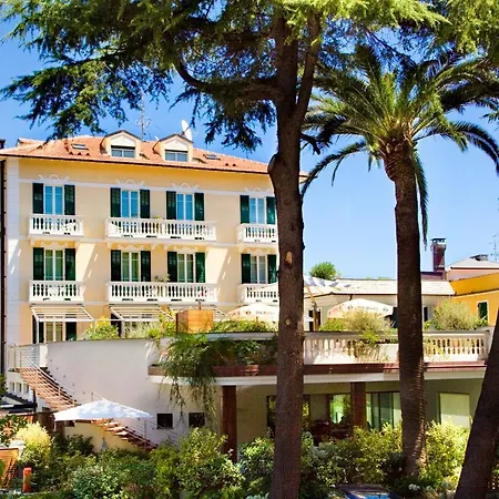 Hotel Lamberti-3