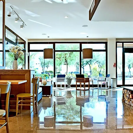 Hotel Ambassador-2