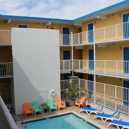 Seaside Inn & Suites-2