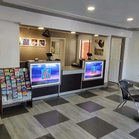 Motel 6-Fresno, Ca - Yosemite Hwy-3