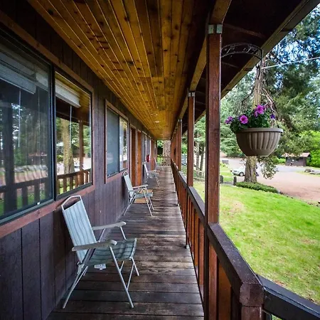 Crater Lake Gateway-Rocky Point Resort-3