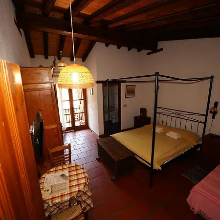 Linos Inn-2