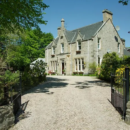 Ravenscourt Guest House-3