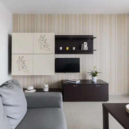 Blubay Apartments By St Hotels-3