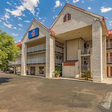 Motel 6-Fresno, Ca - Yosemite Hwy-2