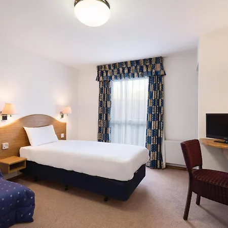 Days Inn By Wyndham Telford Ironbridge-3