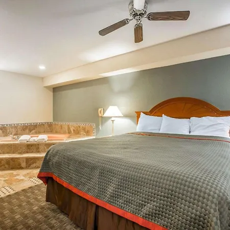 Rodeway Inn Delano-2