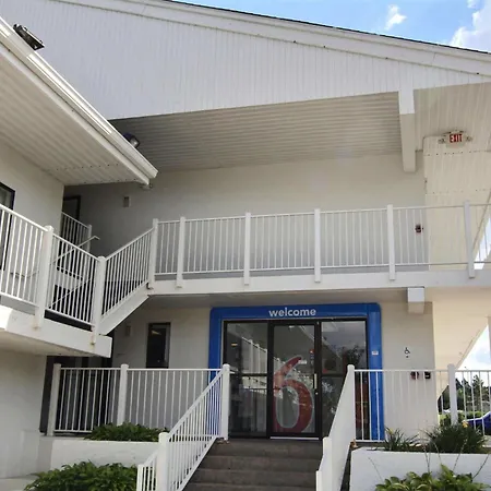 Motel 6-Middleburg Heights, Oh - Cleveland-3