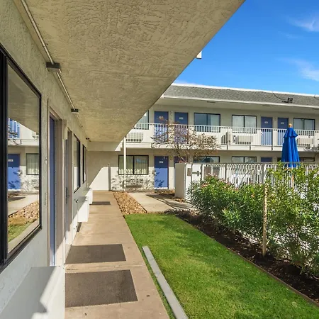 Motel 6-College Station, Tx - Bryan-2