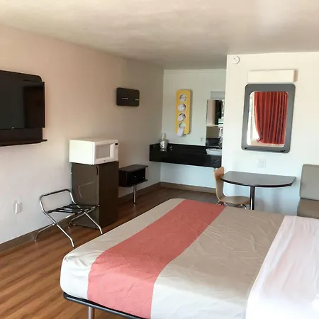 Motel 6-Connellys Springs, Nc-3