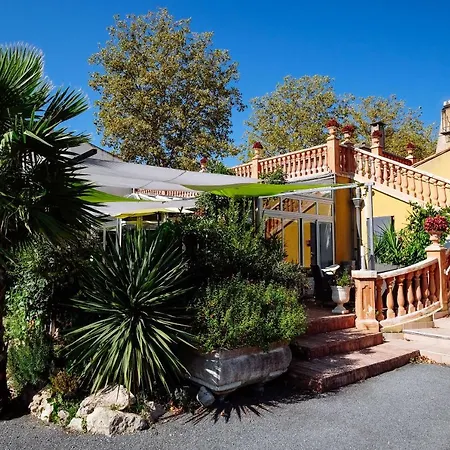 Logis Hotels - Hotel Restaurant l Enclos-3