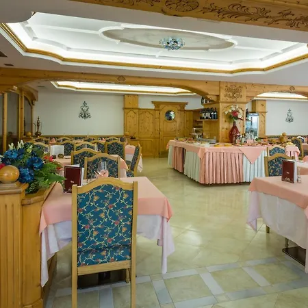 Hotel St. Raphael-3