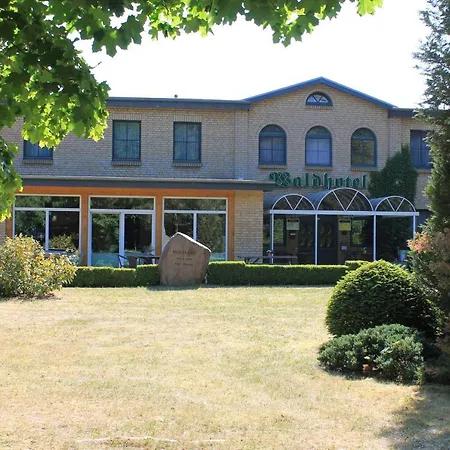 Waldhotel-2