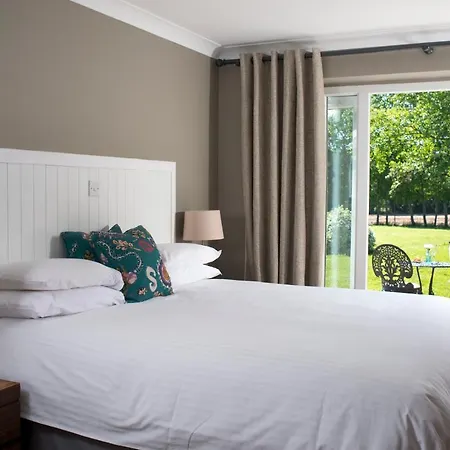 Crouchers Hotel-3