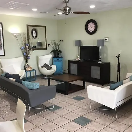 Houston Inn And Suites-3
