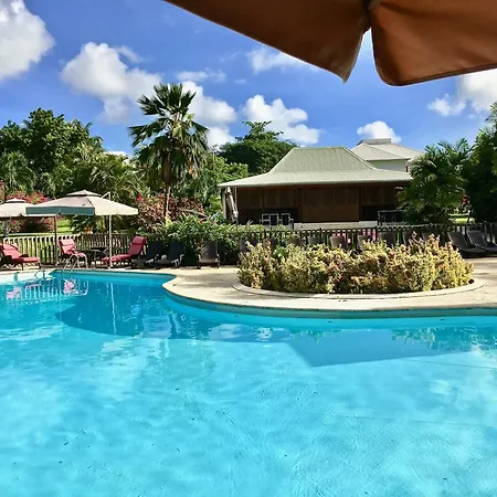 Résidence Le Vallon Guadeloupe Parc Piscine Appartements&Studios&Services hôteliers à la carte-3