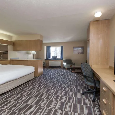 Baymont Inn & Suites By Wyndham Anchorage Airport-3