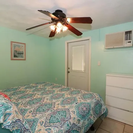 Grove City Motel-2