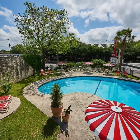 Austin Motel-2