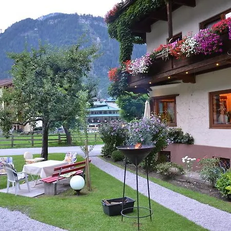 Hotel-Pension Strolz-3