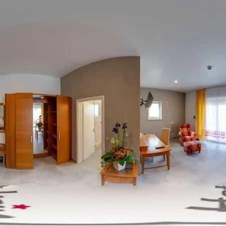 Alpina Home-3