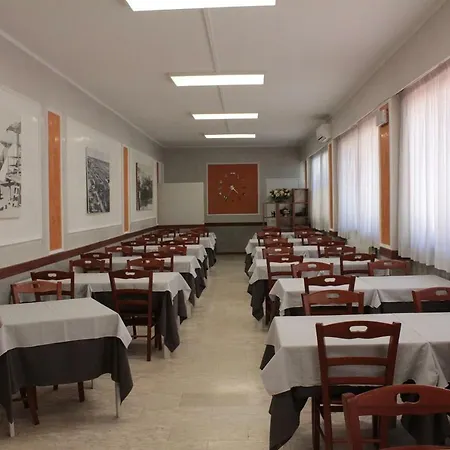 Hotel Derna-2