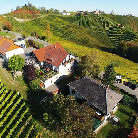 Familienweingut Oberer Germuth-3