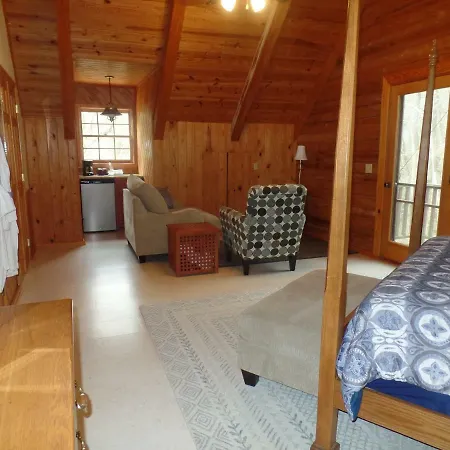 Creekside Paradise Bed And Breakfast-2
