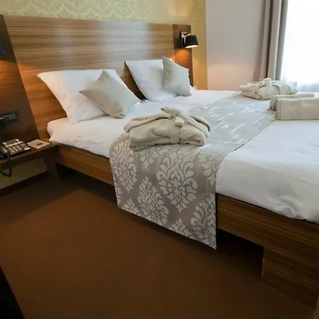 Hotel Gold Club-3