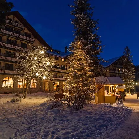 Hotel Lago Di Braies-2