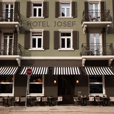 Boutique Hotel Josef-3