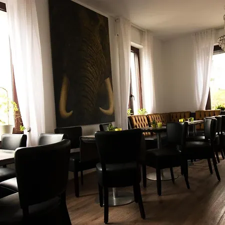 Lazarus Hotel & Restaurant-3