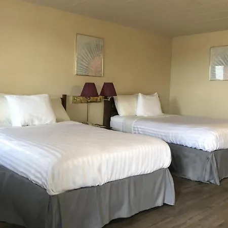 Knights Inn Fort Erie-3