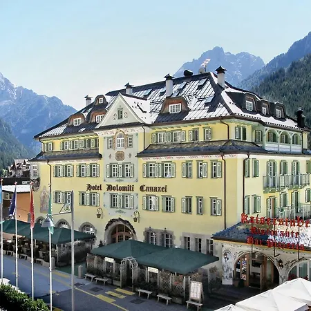 Hotel Dolomiti Schloss-3