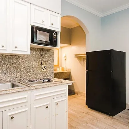 Executive Inn Bacliff-2