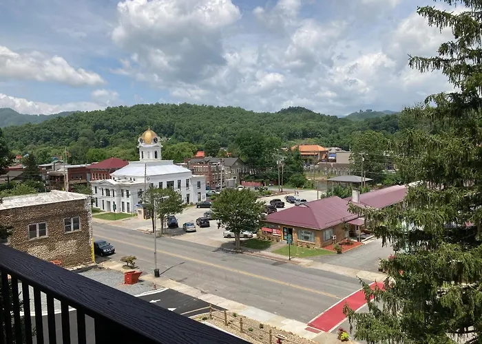 Stonebrook Lodge Bryson City