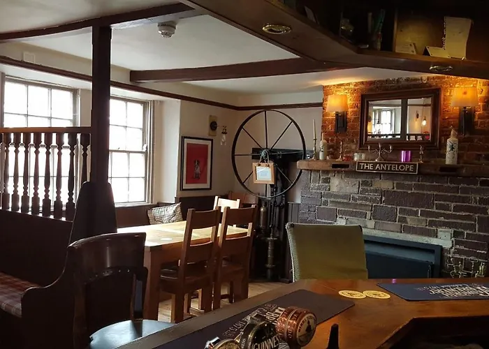 The Antelope At Upavon Hotel