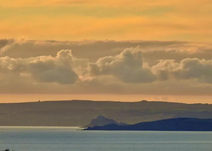 The Mounts Bay Inn