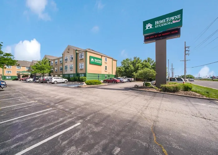 Hometowne Studios By Red Roof St. Louis - Airport/N Lindbergh