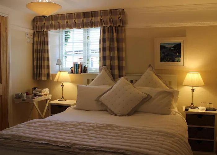 Court Barton Farm Bed & Breakfast Aveton Gifford