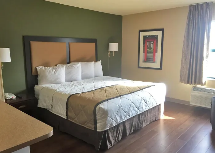 Extended Stay America Suites - Chicago -