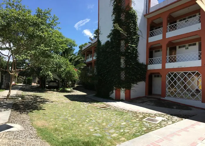 Hotel Bugambilias