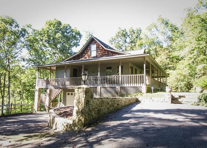 Paradise Hills, Winery Resort & Spa