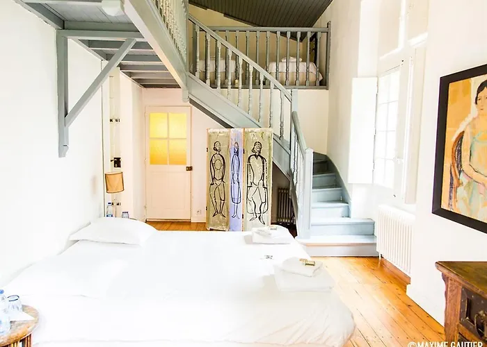 Chambres d'Hôtes Château Beaupré Saint-Laurent-des-Arbres