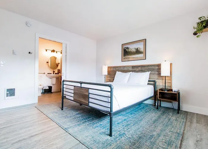 Depoe Bay Dog Friendly Hotels