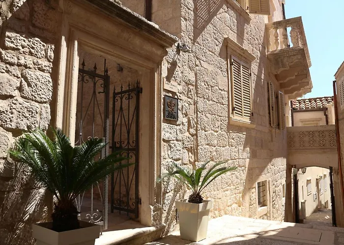 Lesic Dimitri Palace